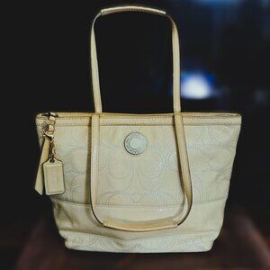 Y2K VINTAGE Coach Signature C Stitch Patent Leather Tote Bag F19198